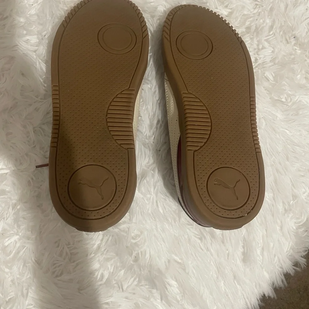 Puma Maroon and Beige Sneakers - Picture 4 of 4